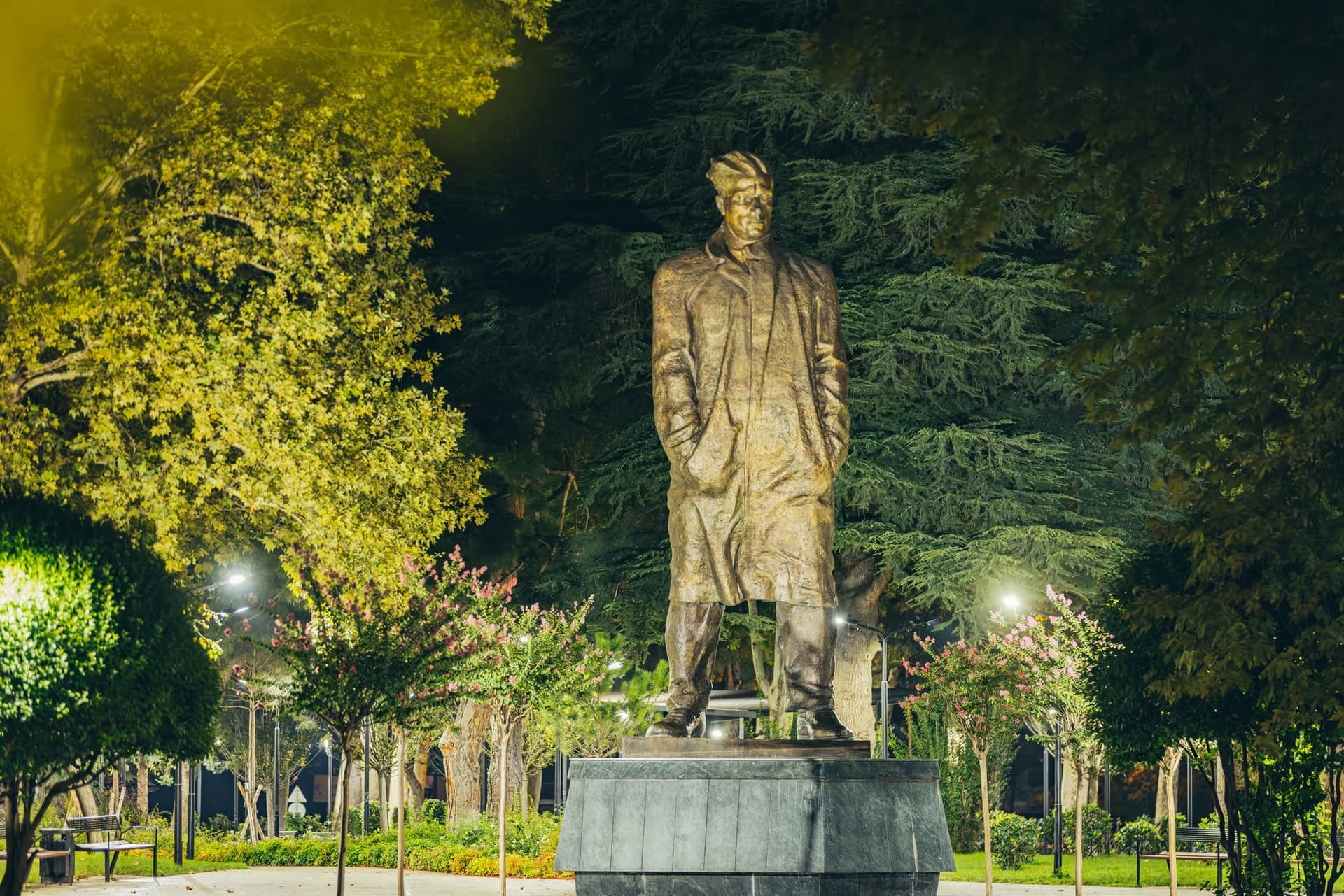 მაიაკოვსკის პარკი 1